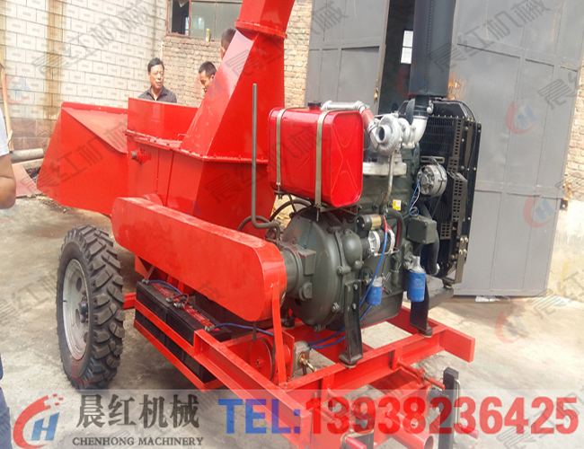 移動(dòng)式樹(shù)枝粉碎機(jī)